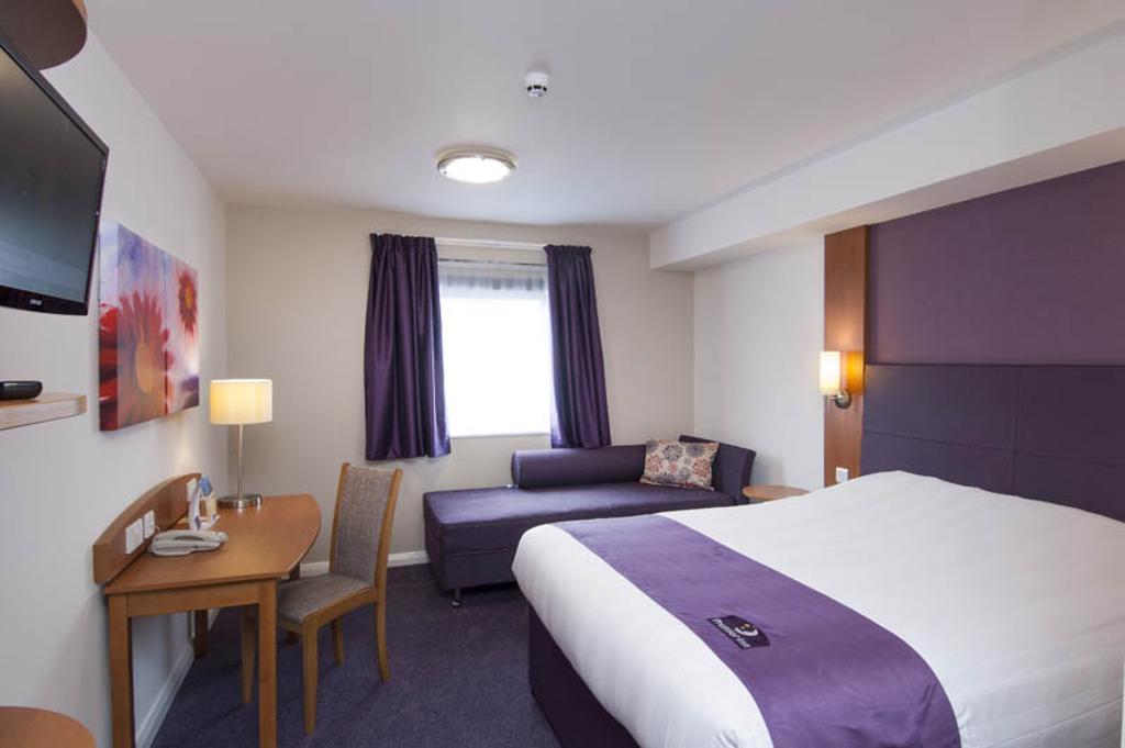 Premier Inn Stratford Upon Avon Waterways Stratford-upon-Avon Quarto foto
