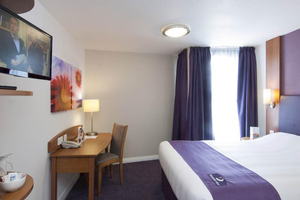 Premier Inn Stratford Upon Avon Waterways Stratford-upon-Avon Quarto foto