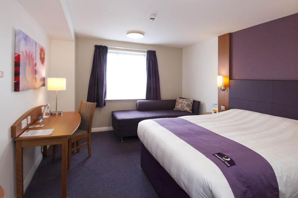 Premier Inn Stratford Upon Avon Waterways Stratford-upon-Avon Exterior foto