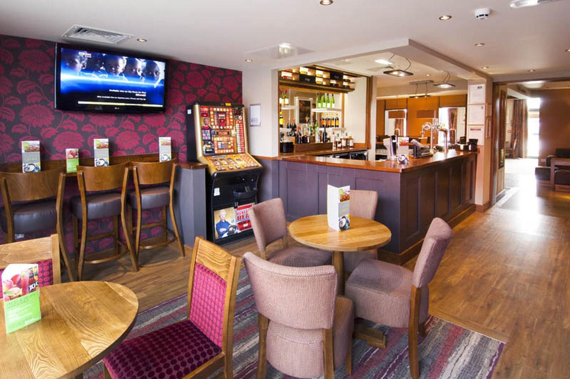 Premier Inn Stratford Upon Avon Waterways Stratford-upon-Avon Exterior foto