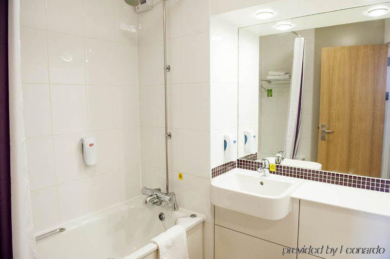 Premier Inn Stratford Upon Avon Waterways Stratford-upon-Avon Exterior foto
